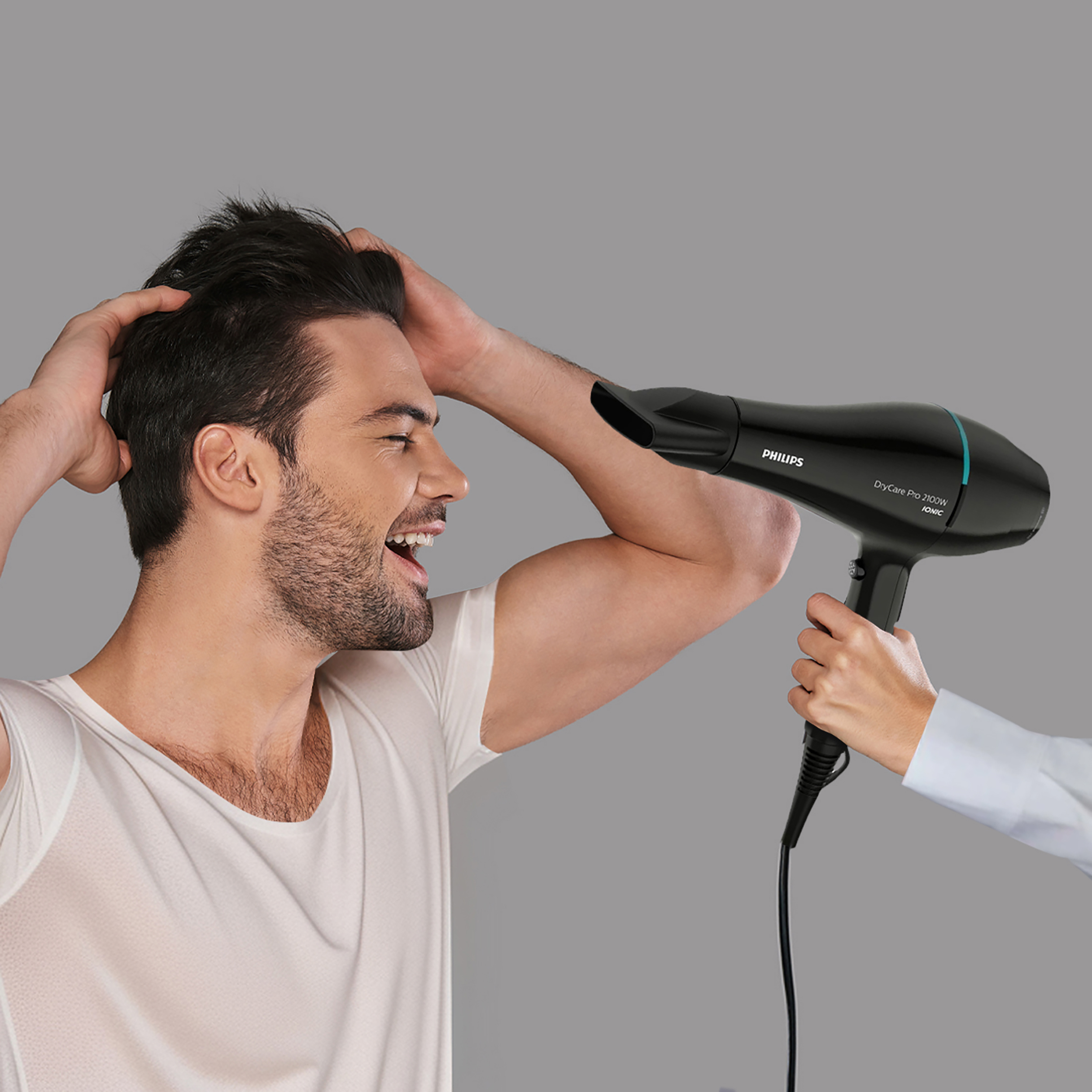 سشوار حرفه‌ای فیلیپس مدل DryCare BHD272 توان 2100 وات